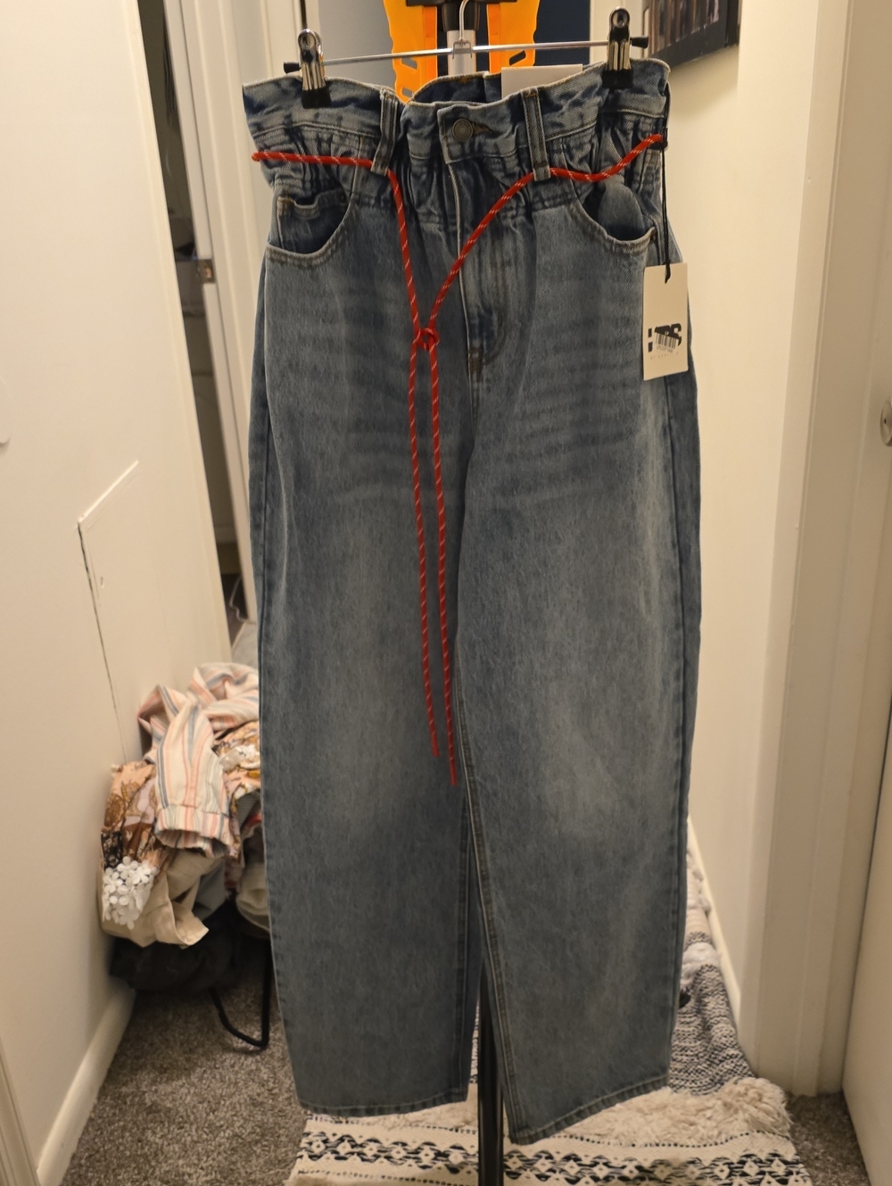 High-Waist Light Blue Straight-Leg Jeans with Red Waist Tie